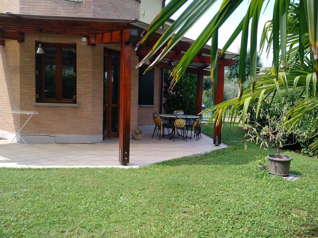 Villa Milena Arese Exteriör bild